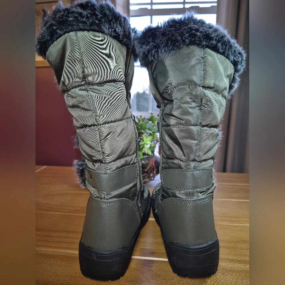 Nature Breeze DF72‎ Nylon Fur Trim Lace Up Boots - Size 7.5